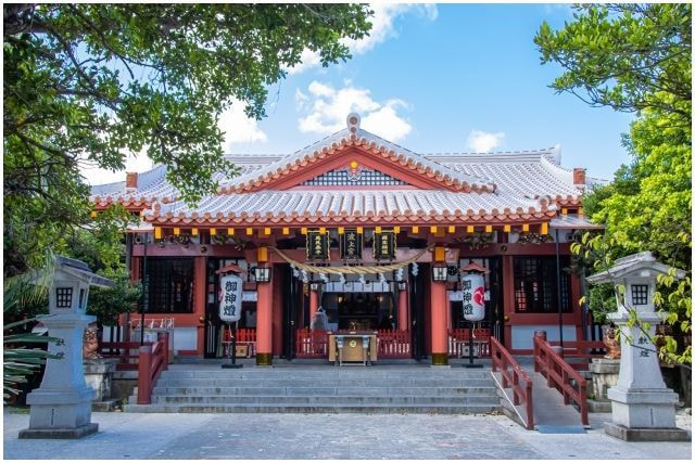 那覇市内・波上宮