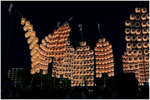 秋田県竿灯まつり