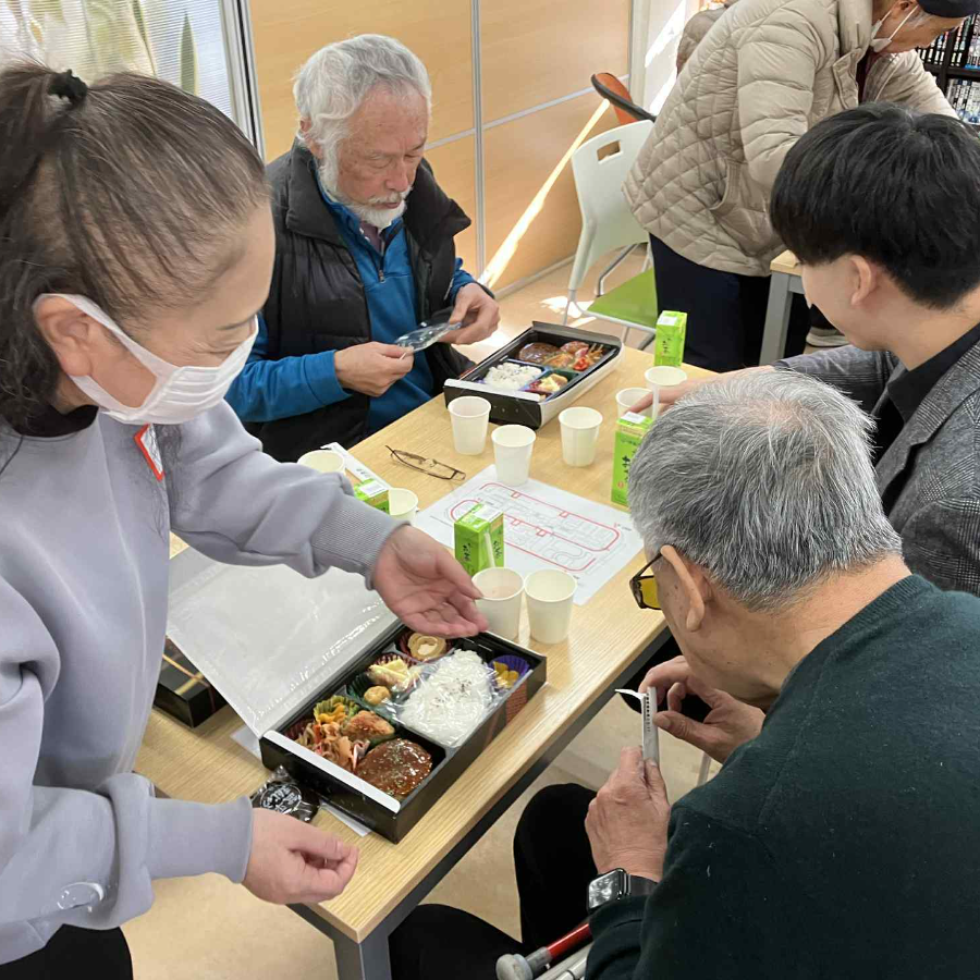 食事のサポート2025.12.